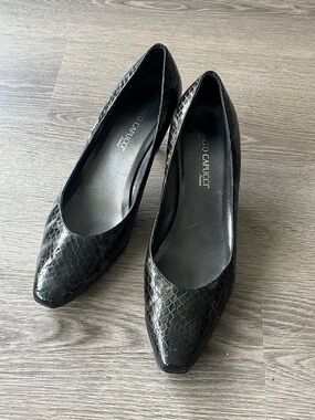 Roberto Capucci Black Textured heels